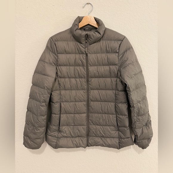 Quince Women's Lightweight Down Packable Jacket Grey Size Medium - Picture 2 of 7
